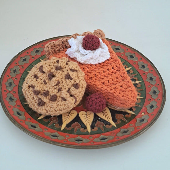 Kürbiskuchen, Schokoladenkekse und Kaki
3