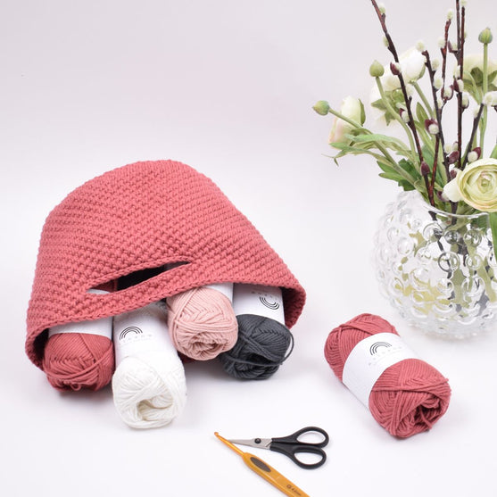 Gehäkelte Garntasche mit Struktur 8/8
2