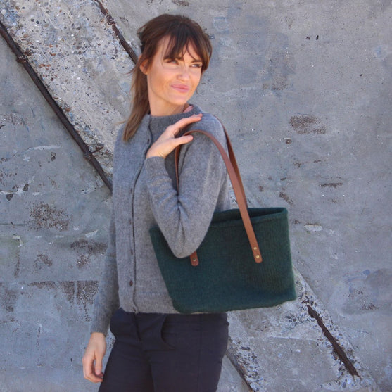 Gefilzte Tasche mit Festem Boden
2