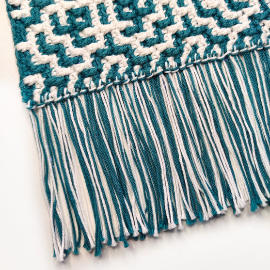 Tangled Tides - Wandbehang
3