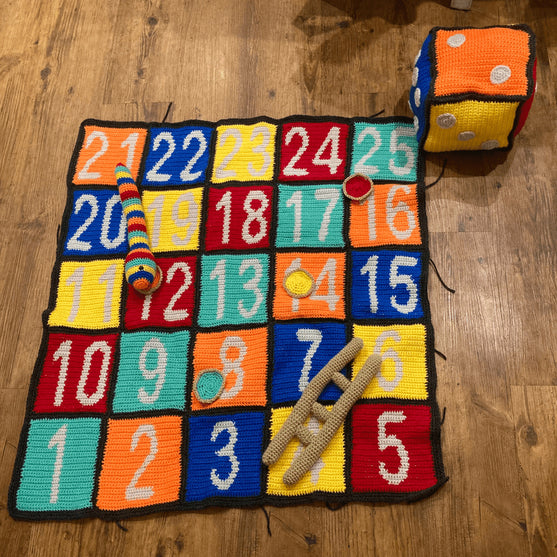 Schlangen und Leitern - Spiel
1