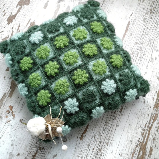 Magischer Garten - Teil eines Kissens
4