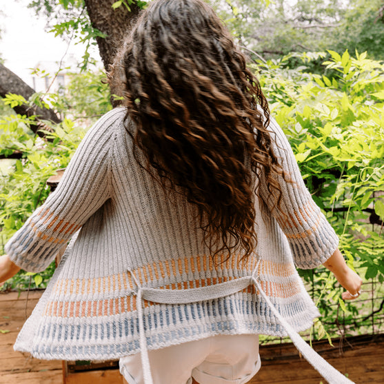 Fusing Cardigan - Offener Cardigan mit Bindegürtel
6