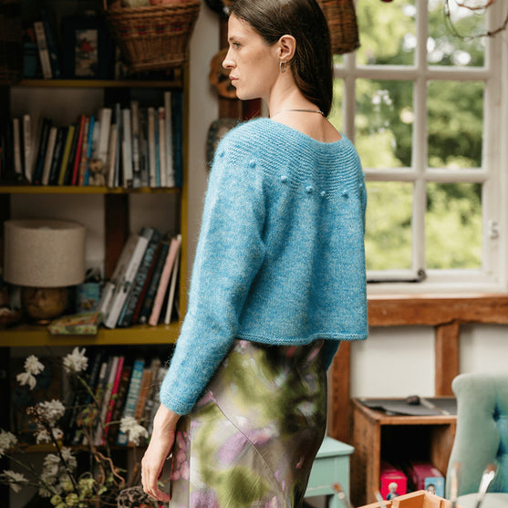Adorned Pullover - Pullover mit Krausrippen-Passe
2