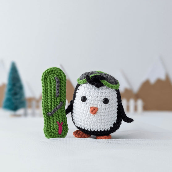 Brady - Der snowboardende Pinguin
6