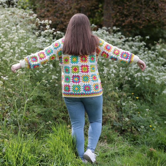 Flower Garden - Pullover
4