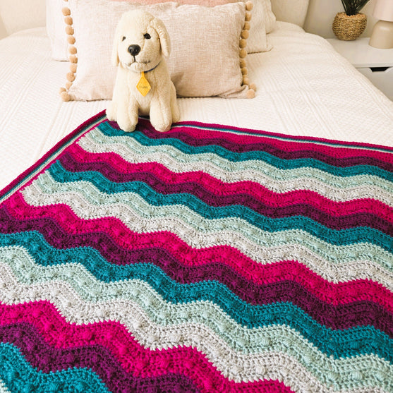 Gentle Ripples Bobble - Decke
3