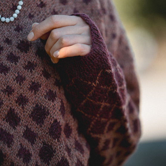 Maggie Rustic - Sweater mit Muster
7