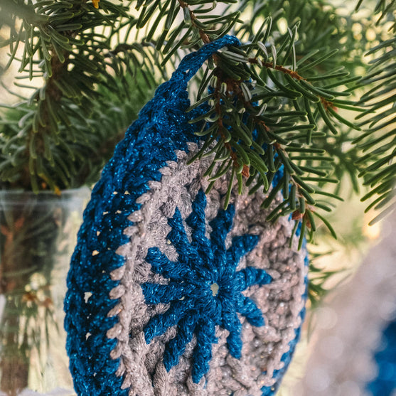 Shiny Bauble - Weihnachtsdekoration
11