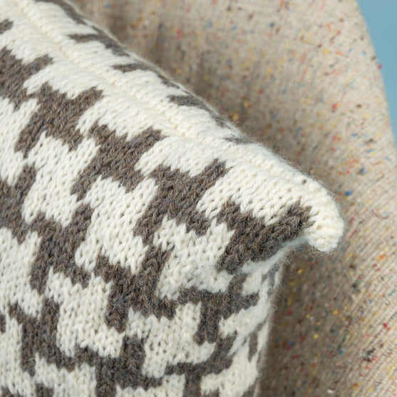 Letland - Kissen mit Kreuzmuster
4