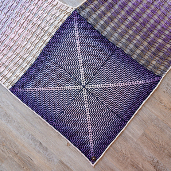 Abstract Allure - Tuch
12