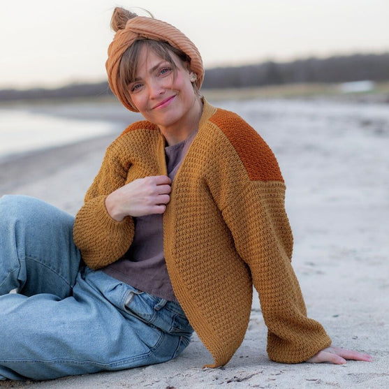 437-16 Strickjacke Vilja
5