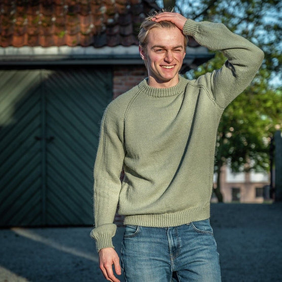 118-05 Ultimate Pullover
2