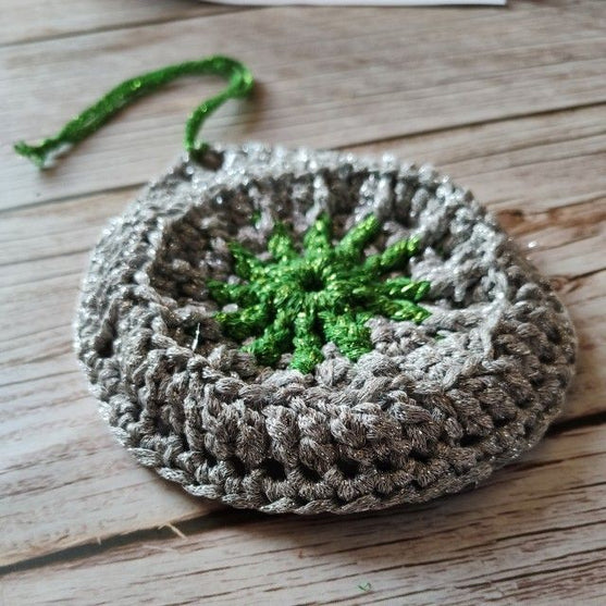 Shiny Bauble - Weihnachtsdekoration
4