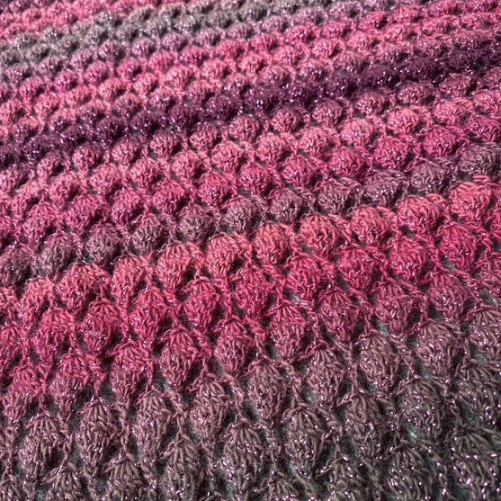 Dragon Scale Tuch
4