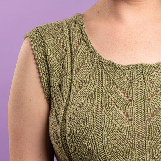 Eva - Sommertop in Rainbow Bamboo
2