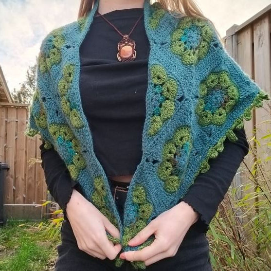 Blooming Garden - Tuch
3