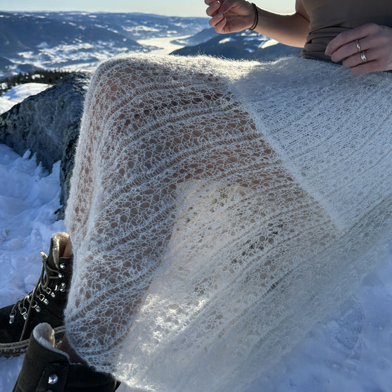 Falling Leaves - Rock
1