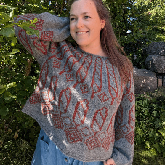 Feathers - Pullover
2