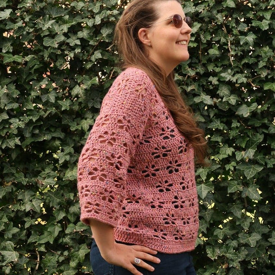 Fleur - Lace Pullover
2