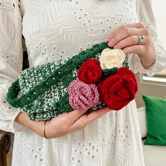 Rose Garden - Clutch Handtasche
1