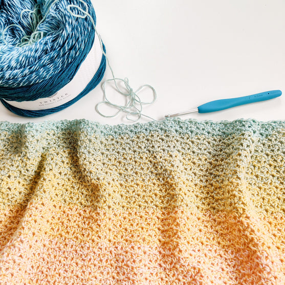 Fairytale Sunrise - Dreieckstuch
2