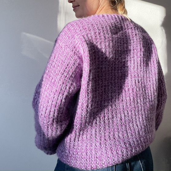Easy Evening Sweater - V-edition
3