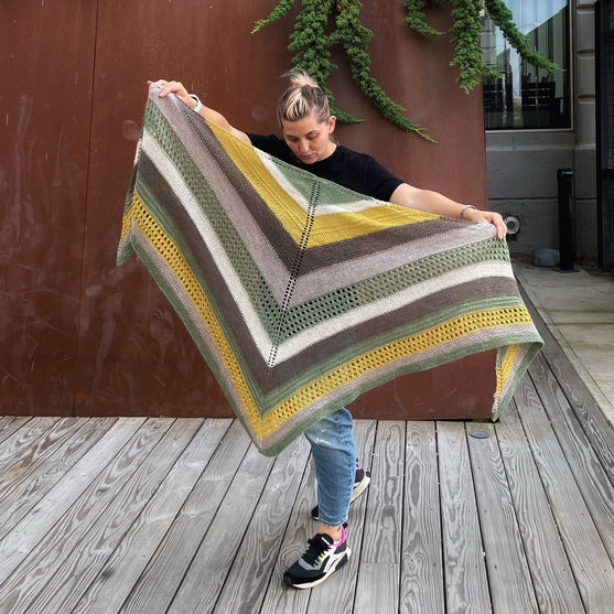 Outfoxed - Schultertuch
4