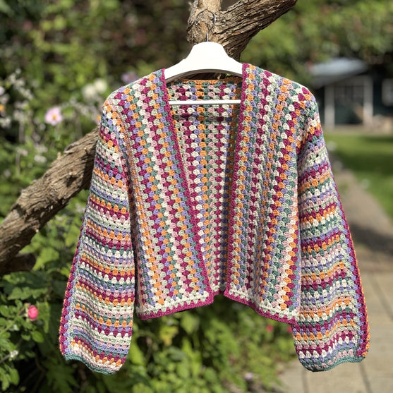 Oh So Colorful Granny - Strickjacke
10