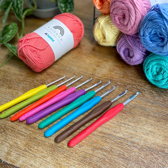 Easy Touch Häkelnadelset - 9 Größen - Hobbii
3
