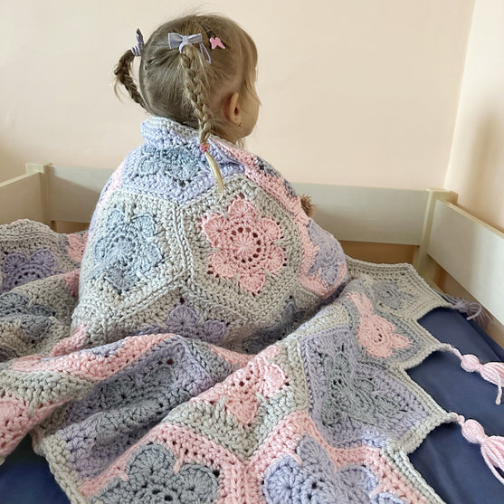 Cozy Hexi Flower - Decke
5