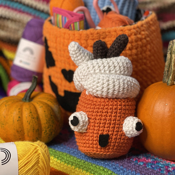 Pumpkin Spice Latte - Amigurumi
1