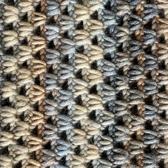 Lacy Afternoon - Tuch in tunesischer Häkeltechnik
3