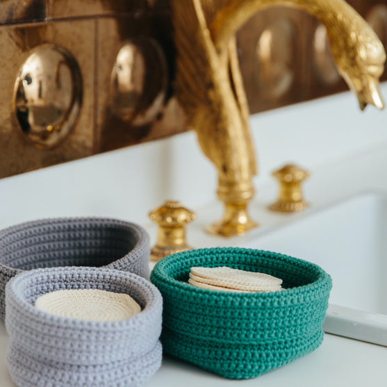 Abschmink-Pads und Make-up-Körbchen
5