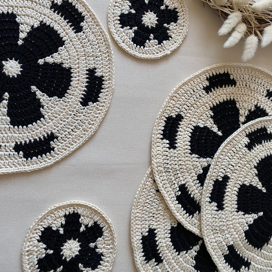 Mary - Setzdeckchen
3