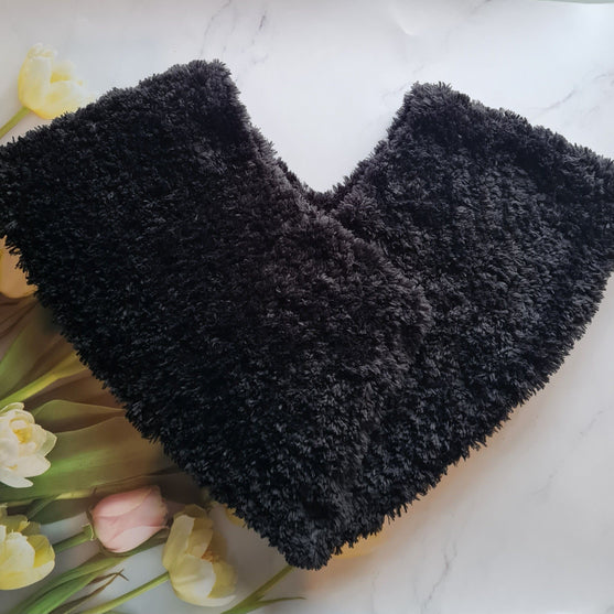 The Snug Bug Shrug - Schal
4