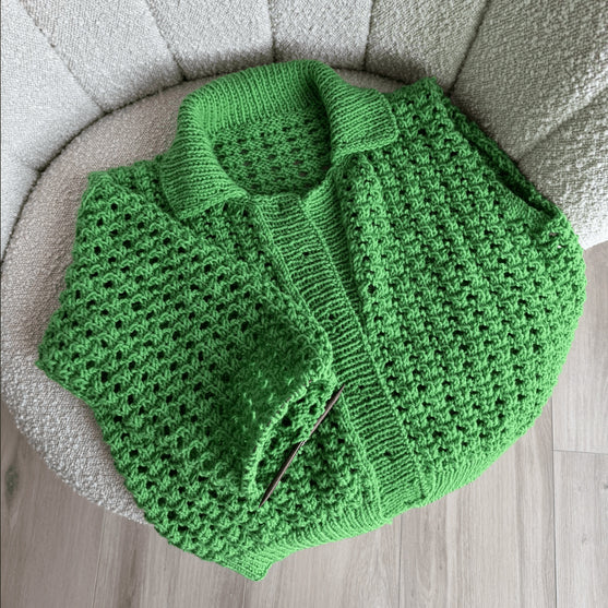 Easy Hole Structure Polo Cardigan
4