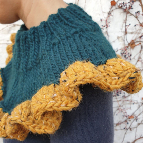 Susurrous - Schalkragen
2