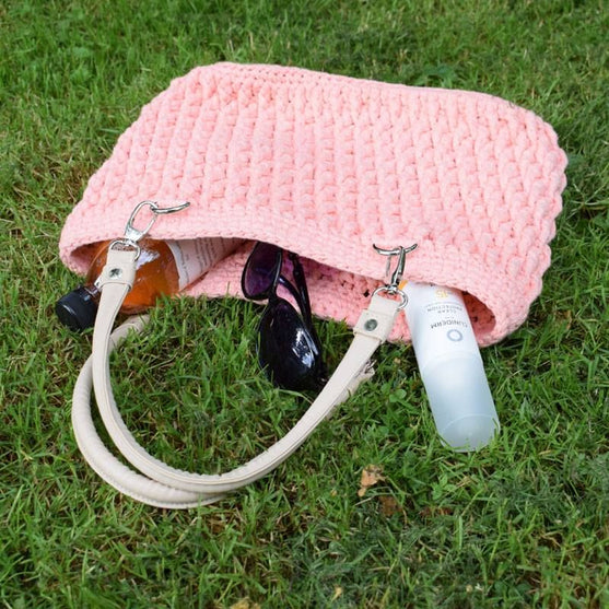 Ribbon Tasche mit Henkel
3