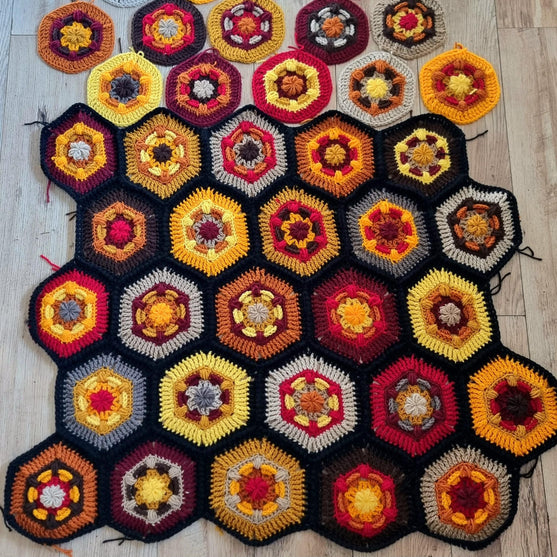 

Hexagon Hugs - Decke
2