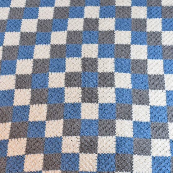 

Gehäkelte “C2C” Decke
3