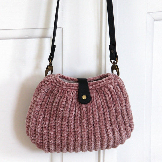 

Verstellbarer Schulterriemen für Taschen - 25 mm x 130 cm - Go Handmade
3