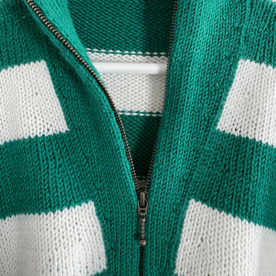 

Zipper Sweater - Pullover
5