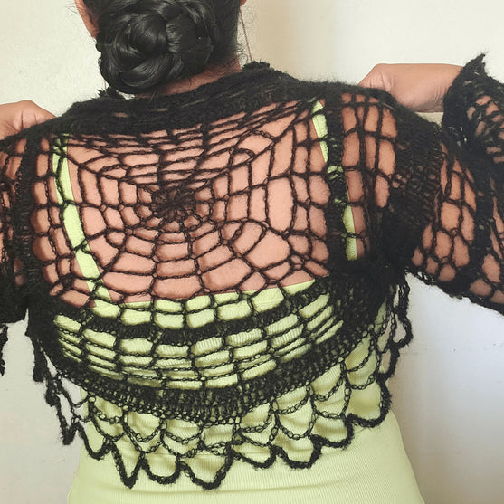 

Cobweb - Ärmelschal
6