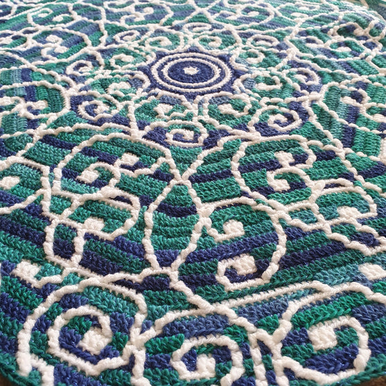 

Serene Swirl - Decke
4