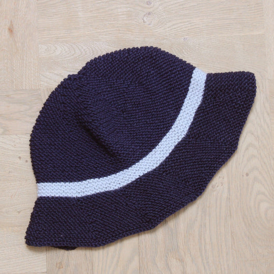 

Downtown - Gestrickter Schlapphut
4
