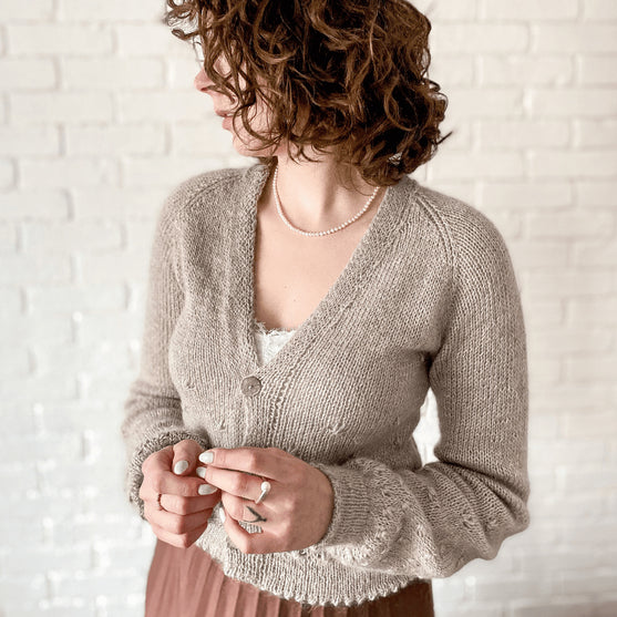 

Dandelion Blowing - Strickjacke Mohair Edition
2