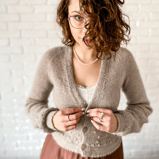 

Dandelion Blowing - Strickjacke Mohair Edition
4