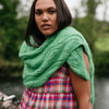 

Hiedra Shawl - Wrap mit Blattmotiv
4