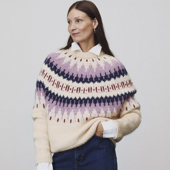 

Dorthea - Pullover mit Rundpasse
6
